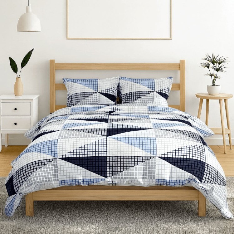 niebieskie trójkąty