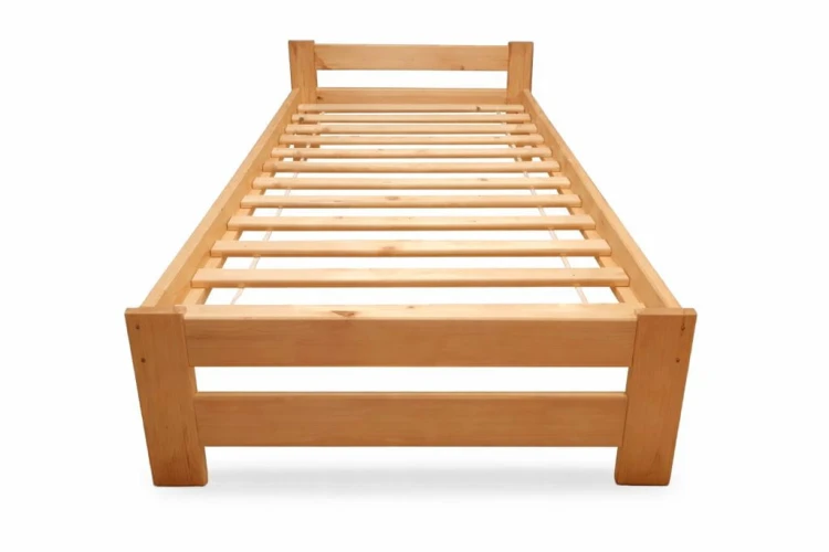 łóżko drewniane sosnowe