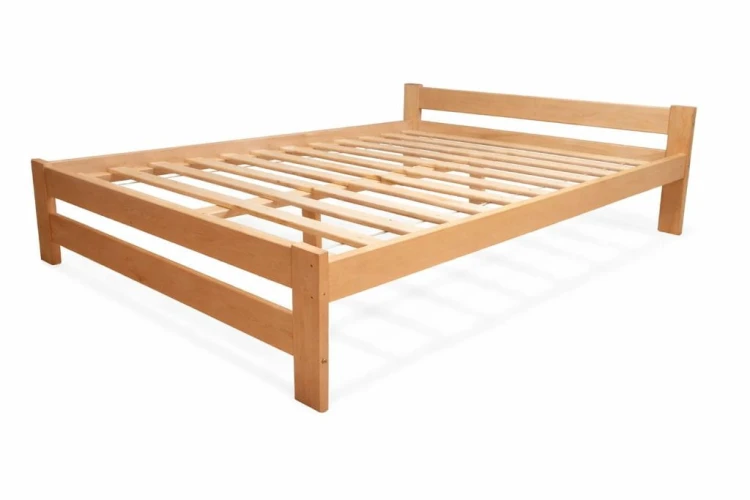 łóżko drewniane sosnowe